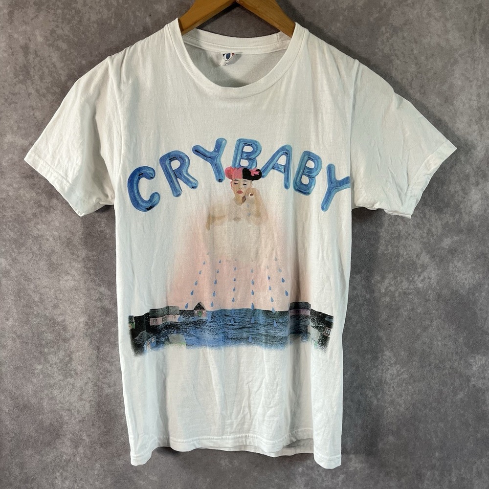 Melanie Martinez Shirt XS White Crybaby Graphic Print Tee Crewneck Short Sleeves